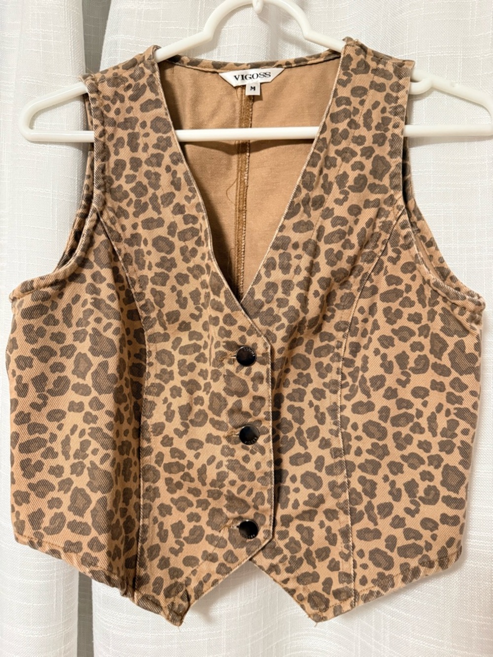 Vigoss Leopard Print Button-Front Vest in Tan and Brown Spots